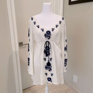 Selling size S tunic style white and blue beach cover up